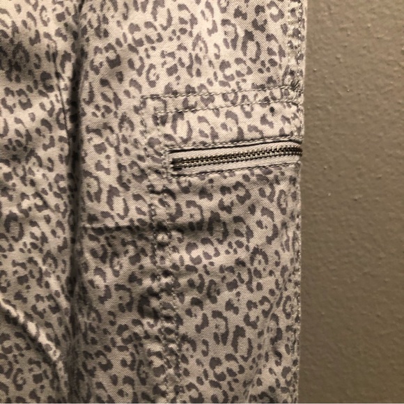Nicole Miller Animal Print Joggers Small - Picture 6 of 10